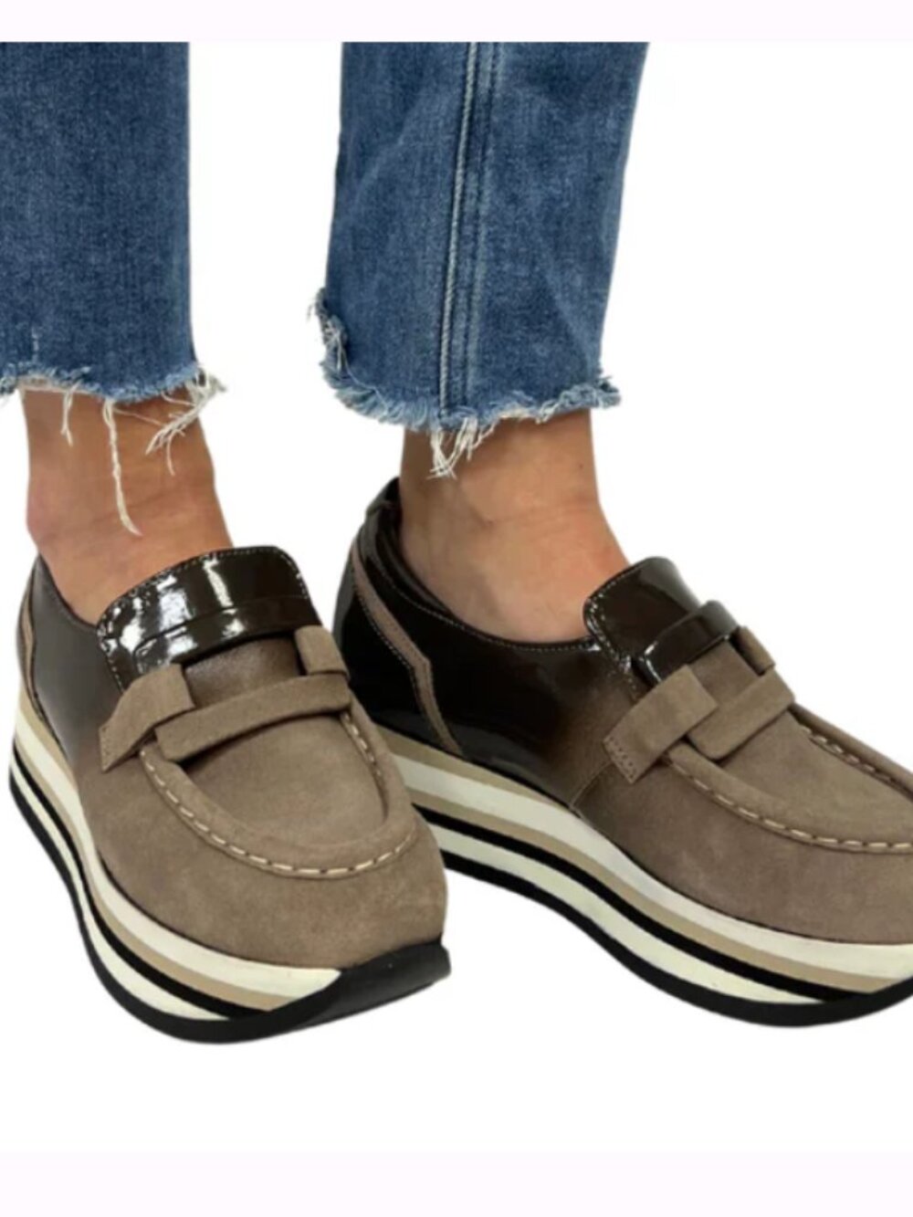 SOFTWAVES: CASTA in Taupe